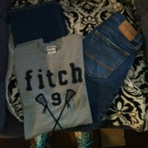 Jeans w/ adjustable bands and tshirt